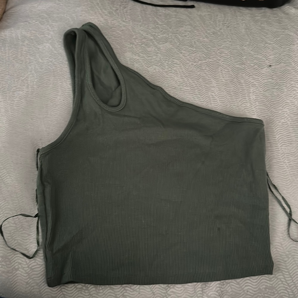Zara croptop/ size medium / new